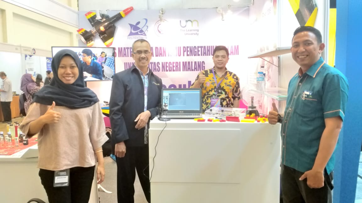 Mempromosikan Jurusan Matematika melalui Pameran ISE 2019