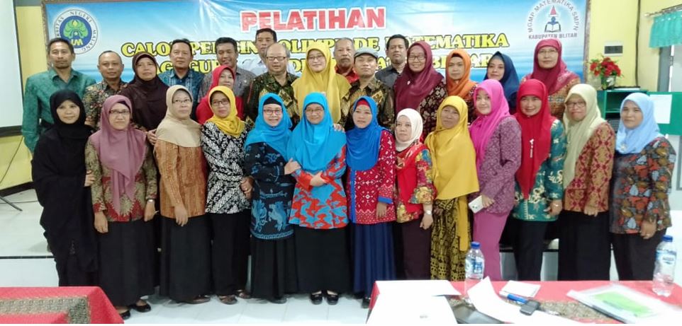 Pelatihan Calon Pembina Olimpiade Matematika Bagi Guru Matematika SMP DI Kabupaten Blitar