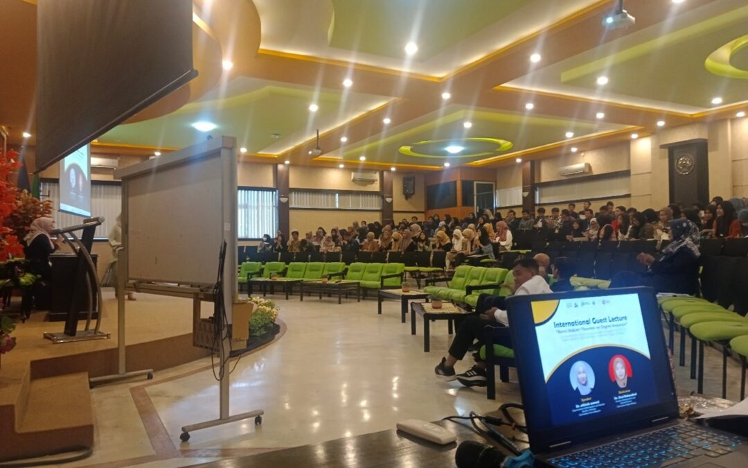 International Guest Lecture tentang “Havel-Hakimi Theorem on Degree Sequence” oleh Dr. Athirah Nawawi dari UPM (SDGs: 4, 9, 15, 17)