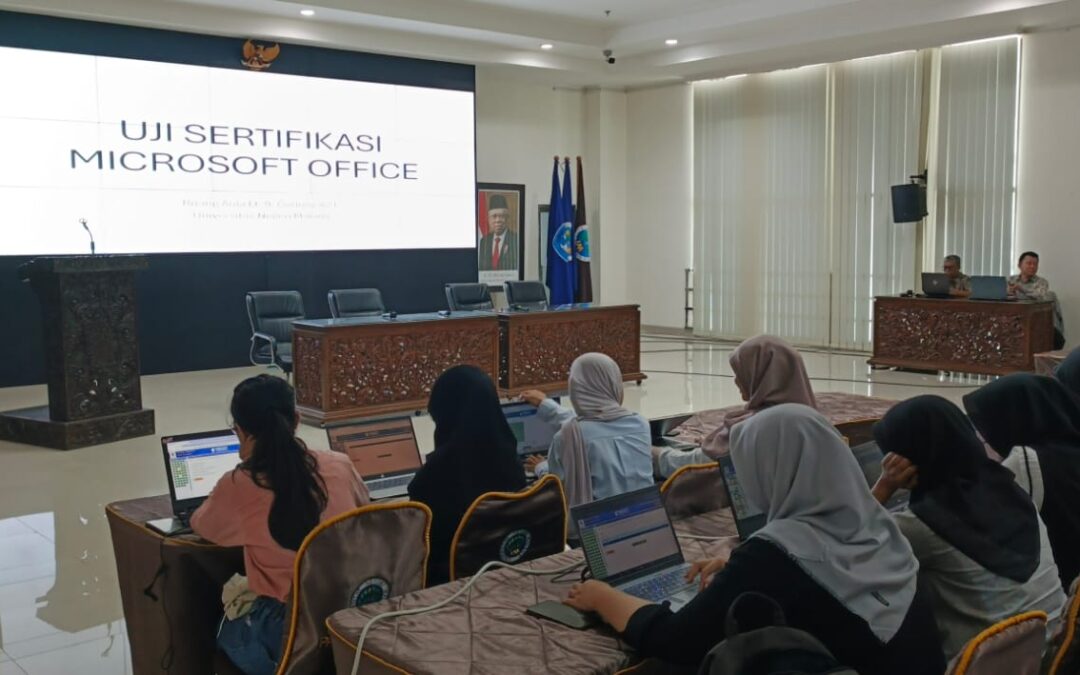 11 Mahasiswa Departemen Matematika Berhasil Lulus Ujian Sertifikasi Internasional Microsoft Office