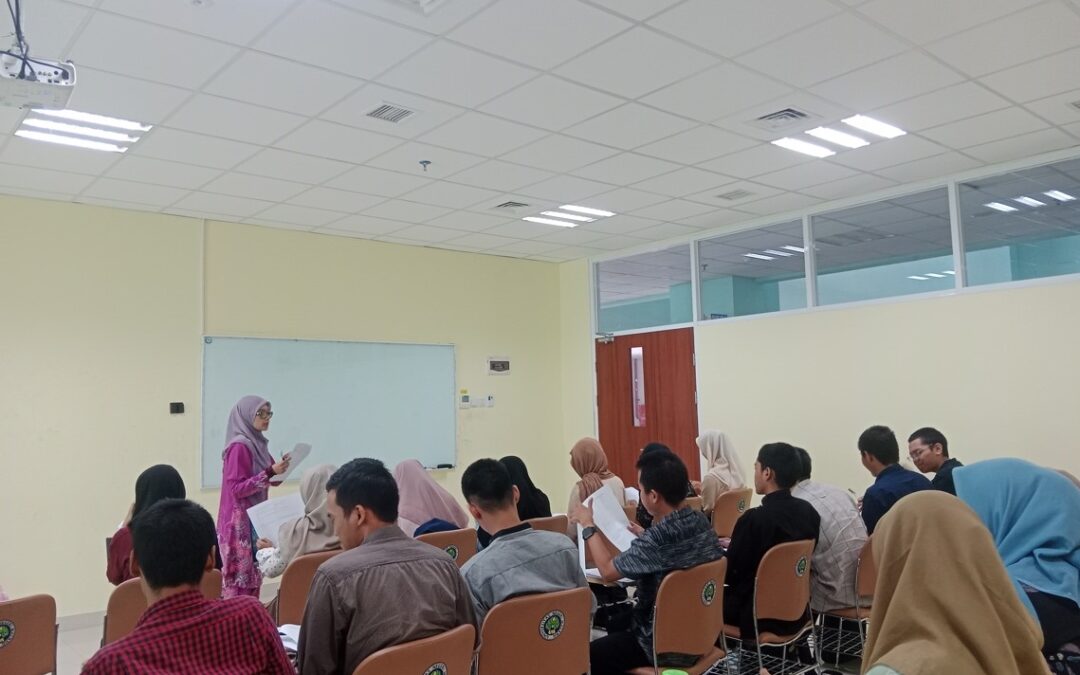 Assoc. Prof. Isnewati Ab Malek dari UiTM Malaysia Berkolaborasi dengan Azizah, M.Si dalam Pengajaran Mata Kuliah Mikroekonomi