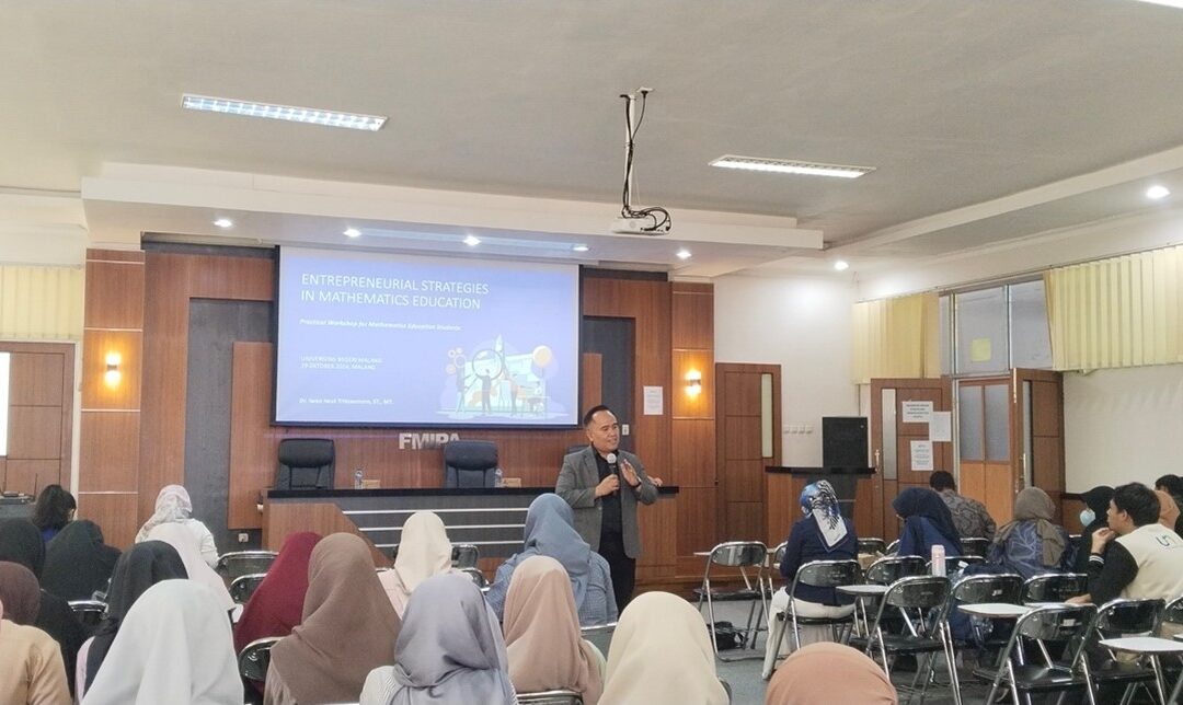 Dr. Iwan Iwut Triasmoro, S.T., M.T dari Telkom University Menjadi Guest Lecture di Departemen Matematika UM 